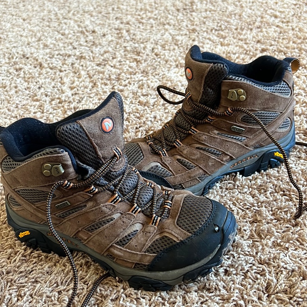 Merrell Moab 2 Mid Waterproof Hiking Boots 8.5